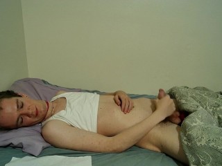 Смотри, как я заставляю себя кончить