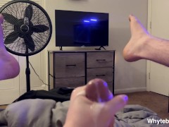 Leg lifting SHAKING Orgasm for Thick BWC!
