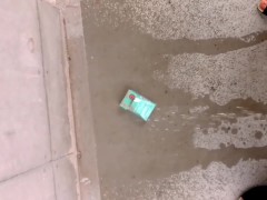 ゴミにおしっこかけてきた - Screenshot 9 of 16 - 立ちション