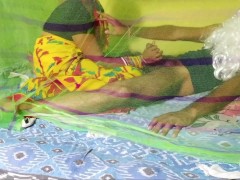 শ্বশুর তার বাঁড়া দেখাতে গিয়ে মালিশ করতে করতে গরম পুত্রবধূকে চুদেছে - Screenshot 3 of 16 - Creampies