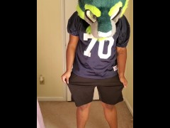 Workout (old vid) - Screenshot 2 of 16 - Fursuit