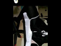 新しい玩具で連続イキ - Screenshot 8 of 16 - おしっこ おもらし