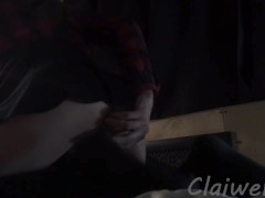 Трап скачет на 9" дилдо пока смотрит порно по любимой гаче - Screenshot 15 of 16 - Transgender