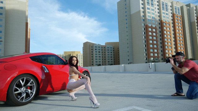 She thanks the photographer with a Sloppy BLOWJOB, Deepthroat and SWALLOWS CUM!