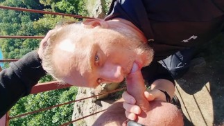 Ryzykowne Publiczne obciąganie z kolegą z wielkim chujem