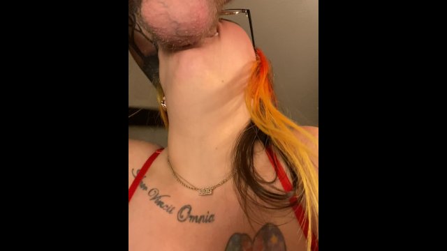 Watch her throat bulge! - InternetNeighbors
