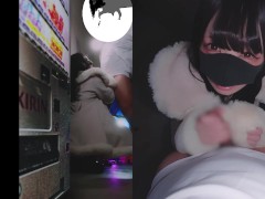 路地裏の自販機横で立ち○ぼしてる地雷系塩対応女子はキモおぢが金持ちのカモおぢだとわかった途端なんでもご奉仕してしまう神対応女子に早変わりっ 16/16