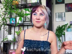 telling sexy pee stories about my friends