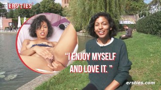 Ersties - Lina из Мексики и очень хорошо мастурбирует