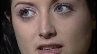 Стенд ловкость рук исполнительницы с выставки tepmts симпатичная молодая брюнетка