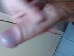 au toilette du boulot