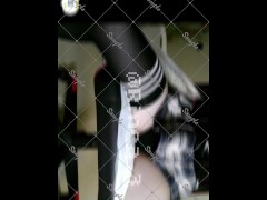 配信中に容器におしっこ - Screenshot 6 of 16 - おしっこ