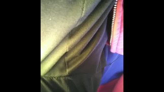 Член становится жестким на работе