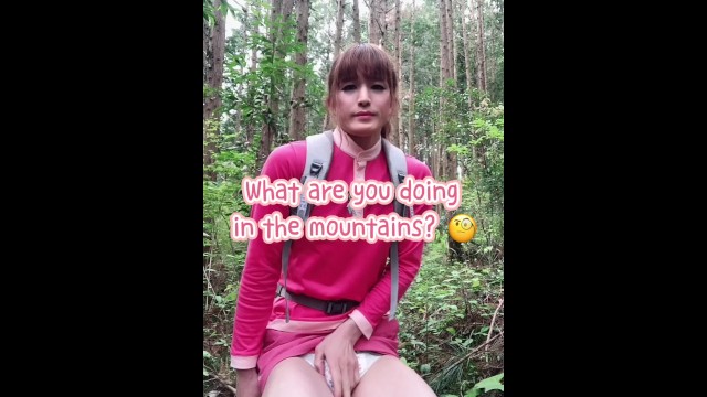 Climbing in a soaking wet diaper masturbate and ejaculate man’s daughter♡