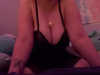 Сексуальное развлечение с пряной рыжей кожей!