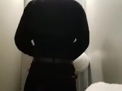 BUTT OFF TO WORK PART 2 - Screenshot 13 of 16 - Butt Plug Public