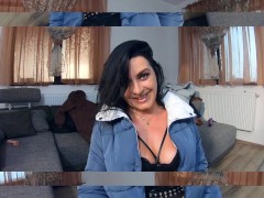 Preview-MilfyCalla-Masturbating while wearing some down jackets 191