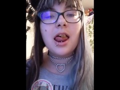 Making a tiny a quick snack - Screenshot 1 of 16 - Giantess