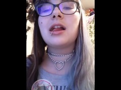 Making a tiny a quick snack - Screenshot 9 of 16 - Gummy Bear