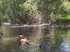 Hot wet ass in the river!