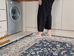 توی رختشویخانه گیر افتادم، گفت کمکم می‌کند بیرون بیایم، اما... (یک داستان محاوره‌ای فارسی) گرم و خشک 1/16