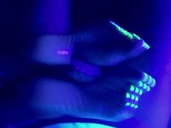 Dirty Talk Footjob make them pretty long toenails glow