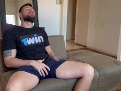 Cheguei cansado do trabalho e mandei minha puta me esvaziar 1/16