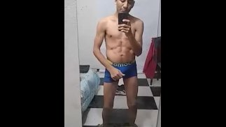 Twink 大鸡巴
