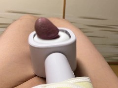 masturbation スマホ自撮りオナニー ピストン型おもちゃで自慰!卑猥な音で上下するちんぽが暴発大量射精する変態映像 - Screenshot 4 of 16 - オナニー自撮り