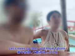 【水着美女ナンパセックス】「友達とはぐれちゃって…」プールで声かけてホテルに！可愛いって褒めまくったら中出しさせてくれた！ - Screenshot 1 of 16 - 素人