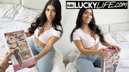 Аниме-девушку из реальной жизни Violet Myers жестко