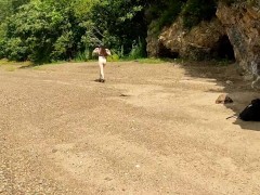 Русская девушка осмелилась пробежаться голой и показать свою задницу - Screenshot 7 of 16 - Nudity