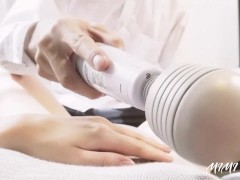 【19歳女子大生】イケメン君の巨根が子宮の奥で大量に精子を出してきた - Screenshot 2 of 16 - Japan