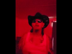 Shower Time - Screenshot 2 of 16 - Shower