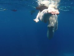 Not Marilyn swimming, the uncesored version is on my blue page 💙.