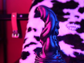 Обзор дилдо SCIMITAR от Hankey's Toys: сенсорная перегрузка