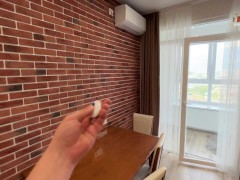 "Это не пульт от кондиционера!"-Красивая Мачеха В тугом платье Потеряла Пульть от секс игрушки - Screenshot 1 of 16 - Taboo