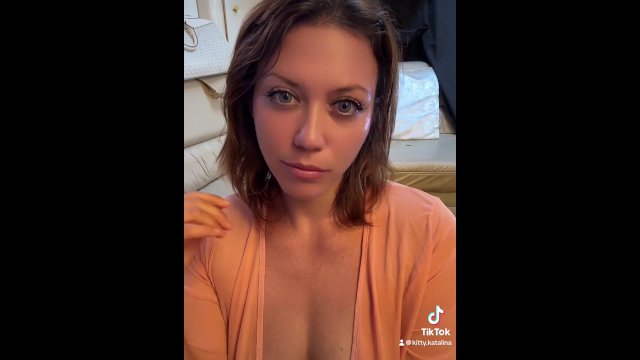 a fun tikytoky i did for ya- bouncing boobies