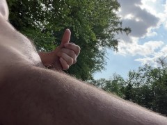 Zeige meinen Schwanz in der Öffentlichkeit + Wichsen auf öffentlicher Parkbank (Erwischt)