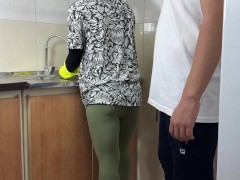 بهم توجه نمیکنین هم سن هامو ببین. منم اینجوری...اشپزخانه(سکس داستانی فارسی) - Screenshot 4 of 16 - سکس ایرانی