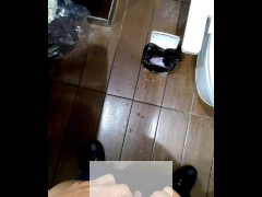 トイレの代わりにゴミ箱におしっこした - Screenshot 13 of 16 - 立ちション