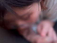 玉舐めと玉弄りながらごっくんフェラするメガネの女の子♡ - Screenshot 2 of 16 - Swinger