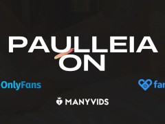 Backstage at the photo shoot in the sports car - Paulleia