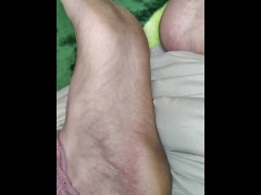 Going to bed with dirty stained soles