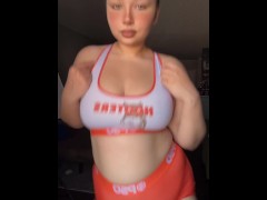 Hooters Slut