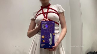 Schoolgirl unboxing new vibrator and try it until orgasm  🍆