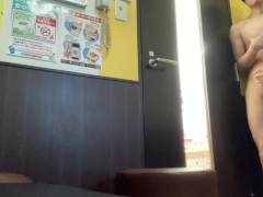 Male college student masturbates in public at a karaoke bar ♡ [Male in his 20s, huge penis, naked an