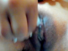 約１０か月ぶりのまんこの剃毛。丁寧に電動剃刀でマン毛を処理。 - Screenshot 11 of 16 - 日本人