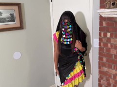 الشغاله أميره علي تتعرى و تتشرمط عشان الفلوس - Screenshot 1 of 16 - كس مشعر