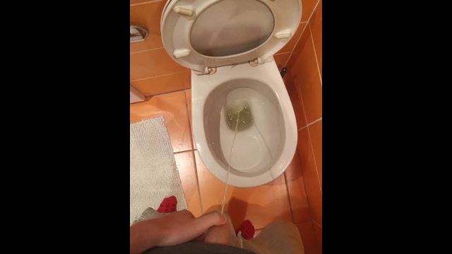 Moaning piss